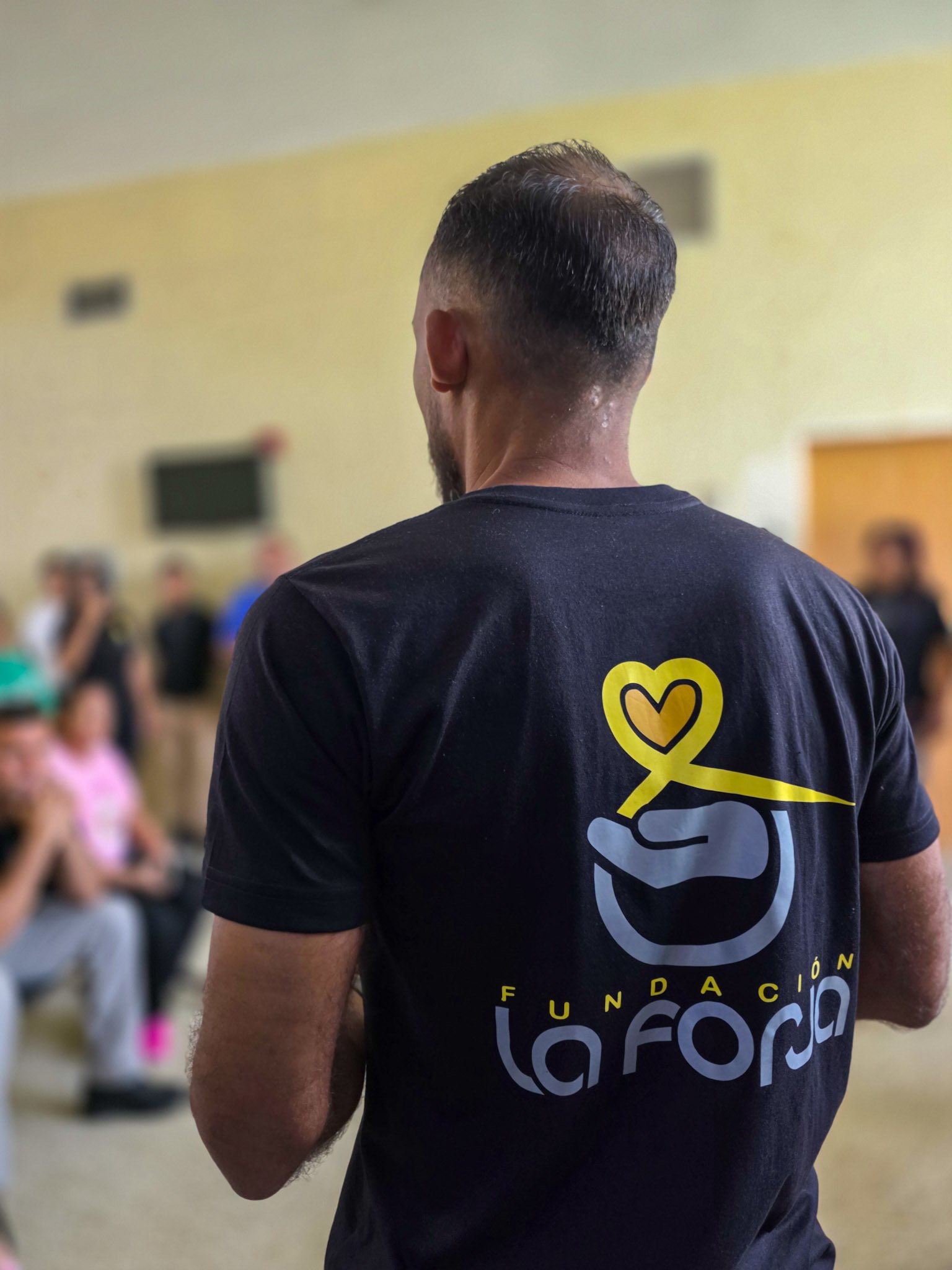 La Forja Foundation doctor performing a medical check-up on a young girl during the Consejo de Ciruma health drive.